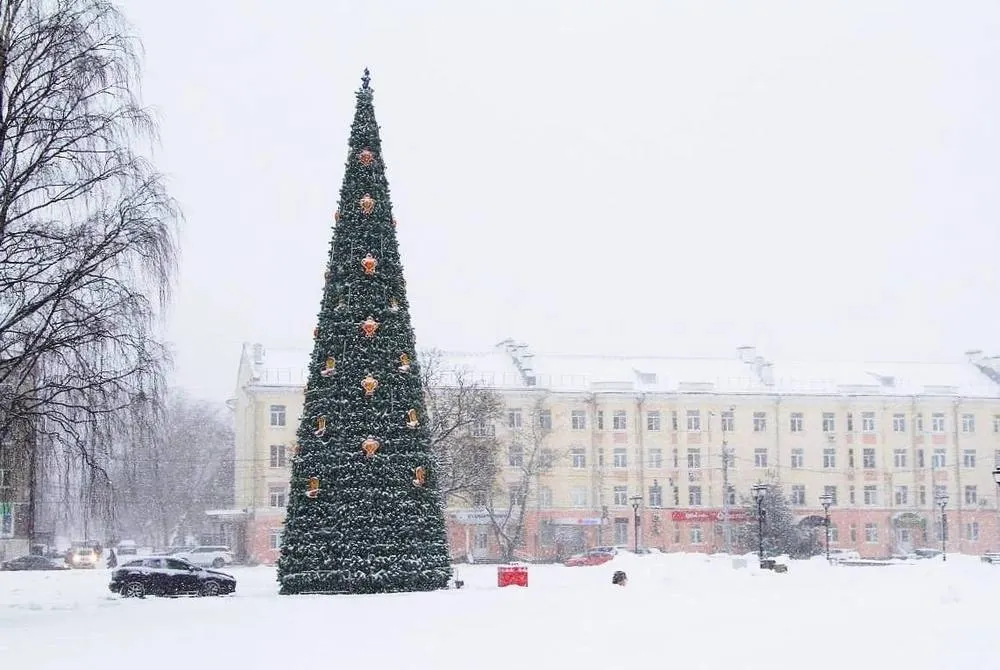 На площади Дерунова в Рыбинске откроют каток