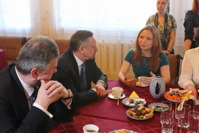 Полпред Президента в ЦФО Александр Беглов посетил Семибратовский детский дом