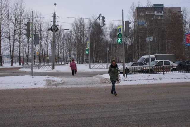 В Дзержинском районе Ярославле завершены работы по реконструкции светофора