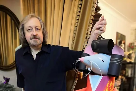 Известный ярославский художник создал крысу-гейшу