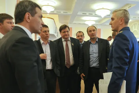 Депутаты муниципалитета Ярославля готовятся заслушать ежегодный отчет мэра города о проделанной работе. Фоторепортаж