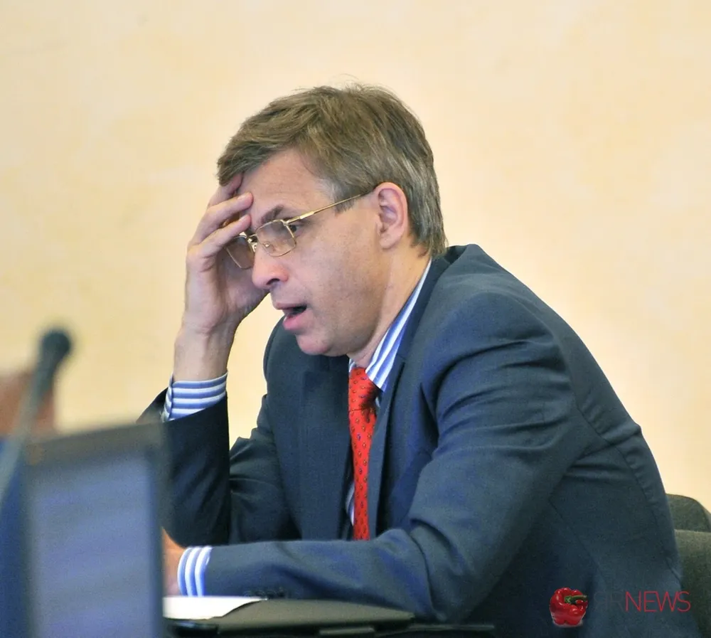 Заместитель мэра Ярославля Олег Виноградов опять не работает