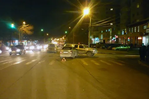В ДТП на проспекте Толбухина в Ярославле пострадала женщина