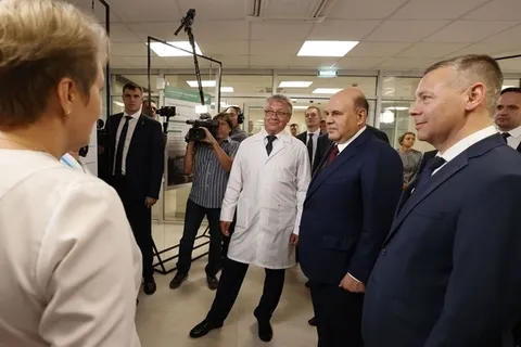 Михаил Мишустин посетил ярославскую клиническую больницу №2