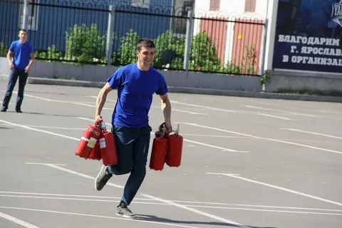 В Ярославле соревновались добровольные пожарные
