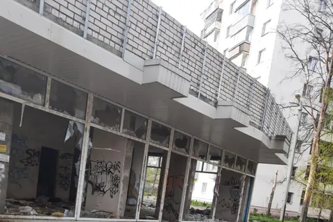 В Ярославле объявлен в розыск владелец недостроенного магазина