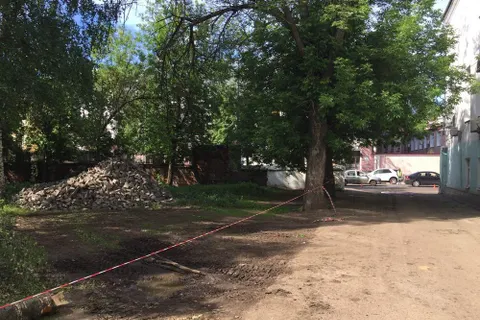 Ярославский университет дал «мастерам плитки» времени до полудня