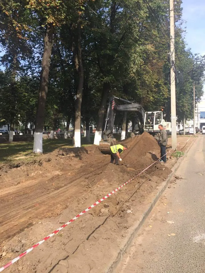 В Ярославле от сквера отрезали кусок под парковку 