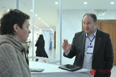 В Ярославле продолжает работу IV Международный форум «Инновации. Бизнес. Образование-2013». Фоторепортаж