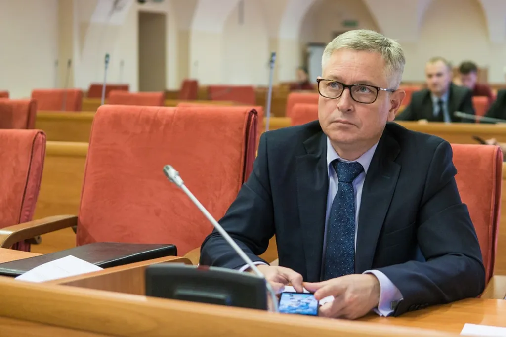 Ярославское правительство покидает Игорь Селезнев