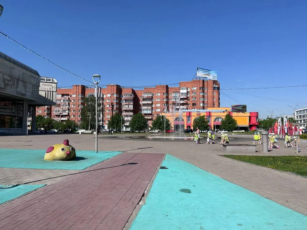 Для площади Юности в Ярославле закупят качели и карусели
