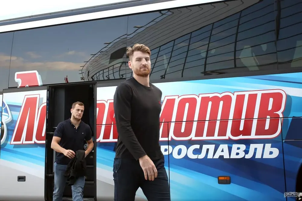 Сегодня автографы болельщикам «Локомотива» будет раздавать защитник Якуб Накладал