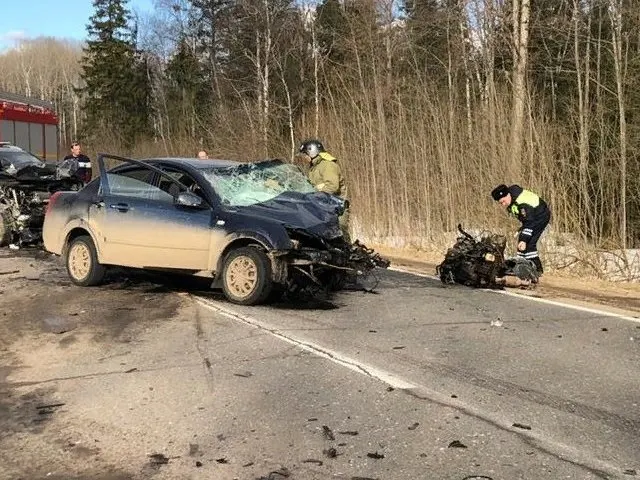 В Ярославской области в тройном ДТП погиб 39-летний мужчина
