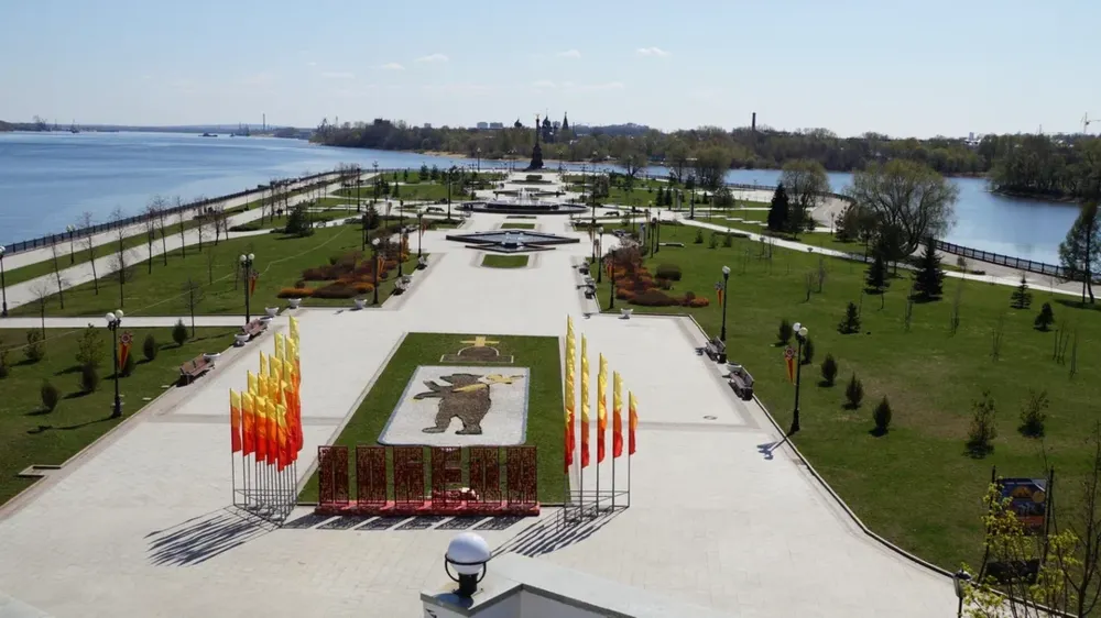 В Ярославле намерены заняться плиткой на Стрелке и Волжской набережной