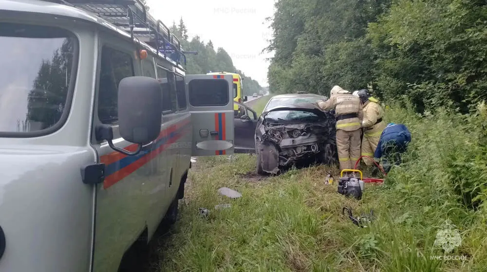 В ДТП под Ярославлем есть погибший и пострадавший