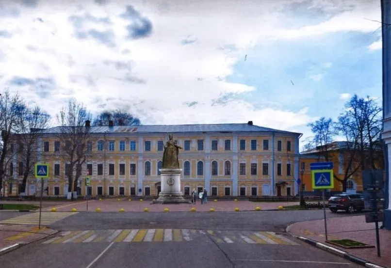 Памятник императрице в Ярославле поставят за бюджетный счет