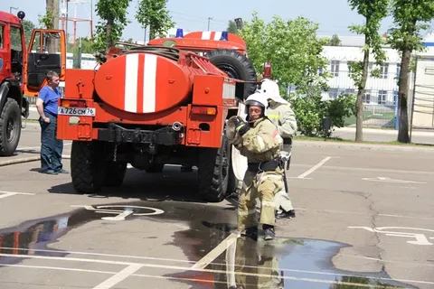 В Ярославле соревновались добровольные пожарные
