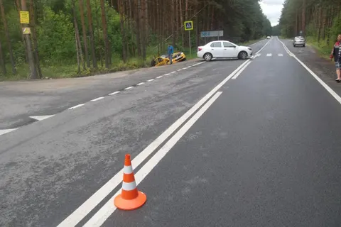 В Ярославле в ДТП пострадали водитель и пассажир такси