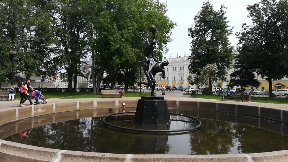 Фонтан на площади Труда в Ярославле закроют на ремонт