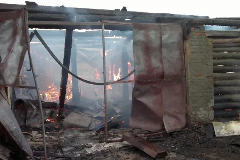 В Ростовском районе Ярославской области сгорела ферма