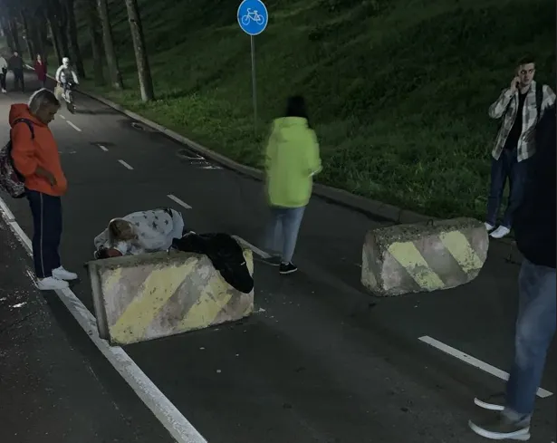 В центре Ярославля серьезно пострадал велосипедист