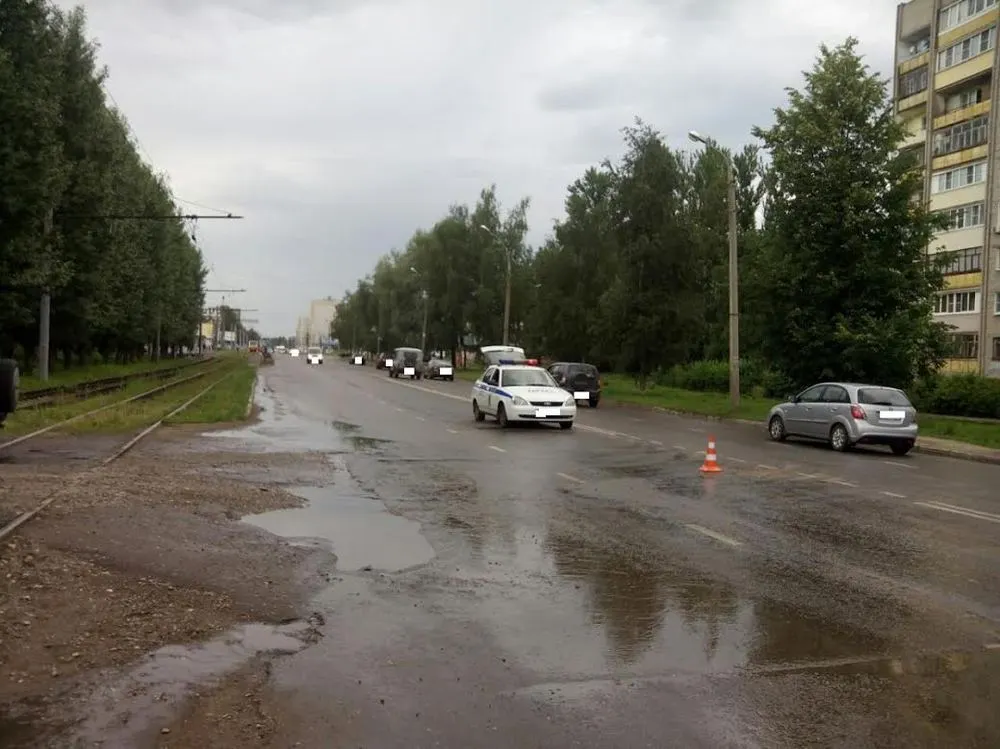 В Ярославле столкнулись «Тойота» и мотоцикл