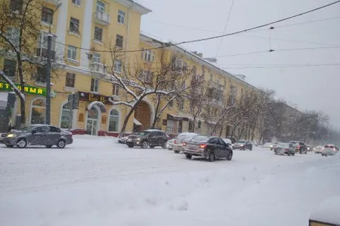 Непрекращающийся снегопад в Ярославле: онлайн-трансляция