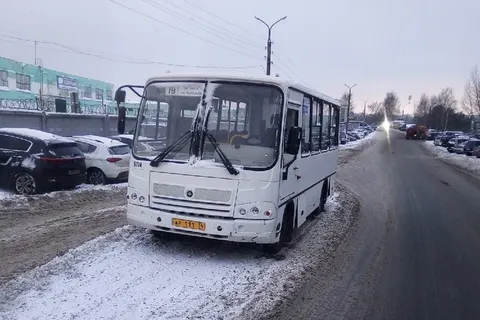 «Третий день стоит»: на дорогах Ярославля все больше брошенных автобусов