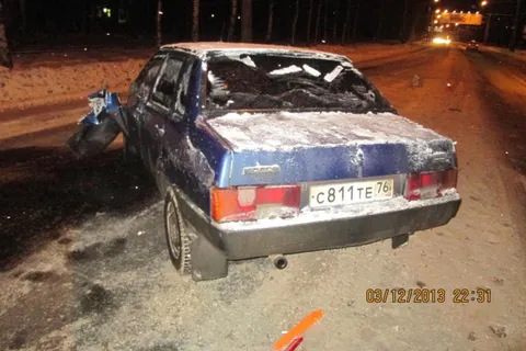 В Ярославле Рено врезался в девятку
