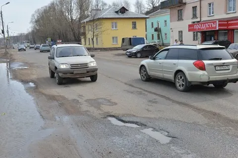 Отремонтированные дороги в Ярославле смываются вместе с дождем