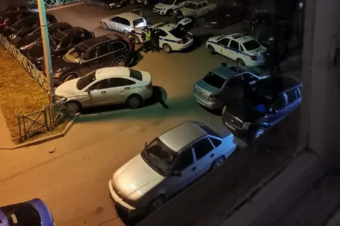 В Ярославле пьяный «Ниссан» протаранил шесть машин: видео погони