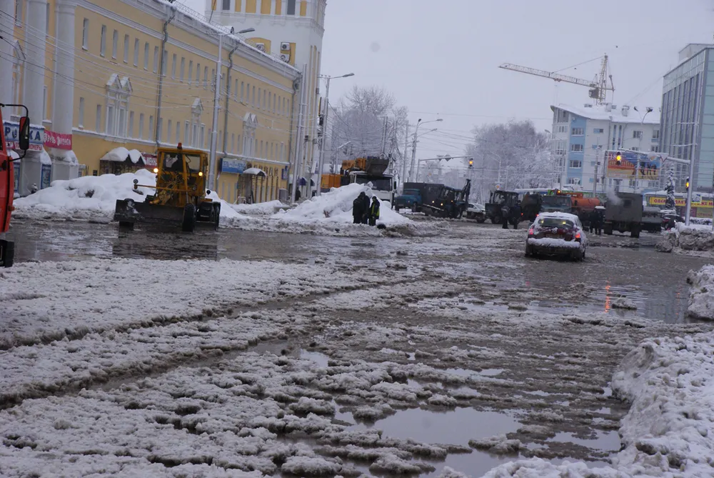 Крупная авария в центре Ярославля (фоторепортаж)