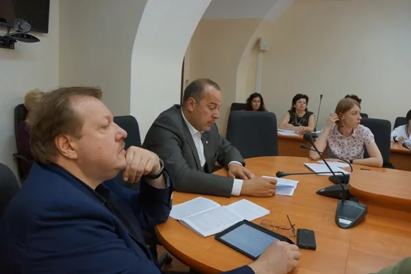 В Ярославской областной Думе обсуждали идею четырех базовых школьных предметов