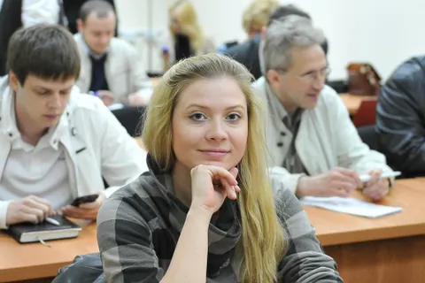 Женщины-журналистки в Ярославской области успешно покоряют вершины мастерства и делают карьеру. С фото
