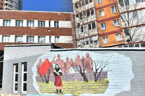 В Ярославле появились муралы с героической бабушкой из Украины