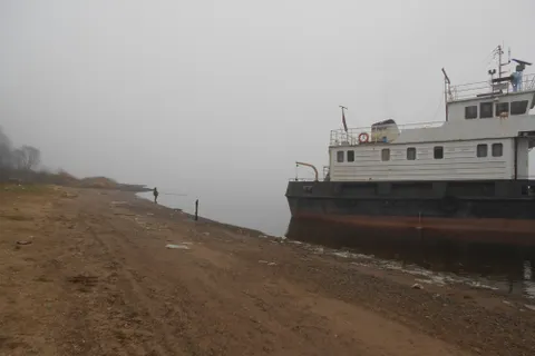 В Рыбинске сняли с мели судно «СТ-23»