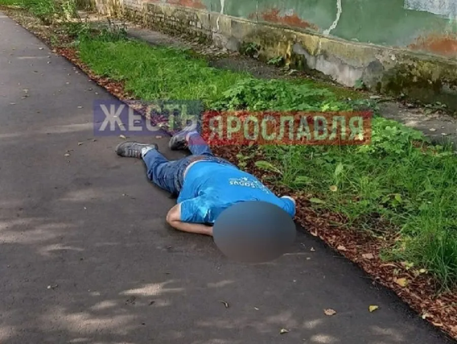 В Ярославле на улице умер мужчина