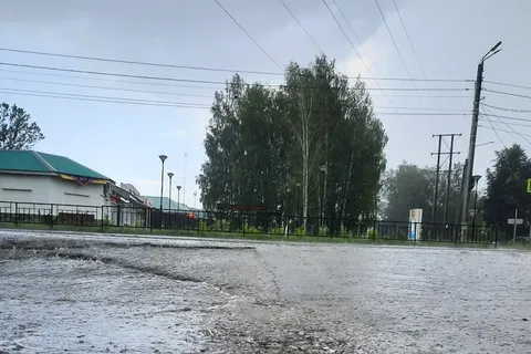 Ярославский райцентр затопило во время воскресного ливня