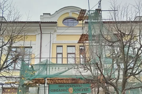 «Конфетка из оберточки»: в центре Ярославля завершается ремонт купеческого дома