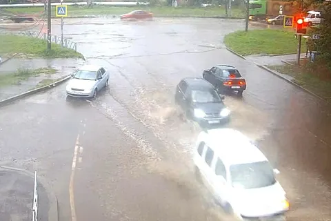 В Ярославль пришел большой потоп