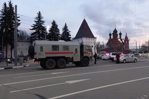 На Богоявленской площади в Ярославле появился ОМОН