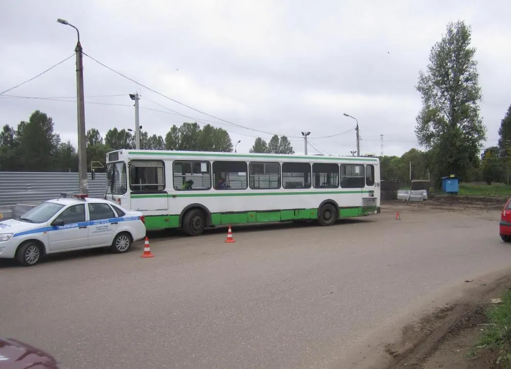 В автобусе в Ярославле мужчина получил травмы