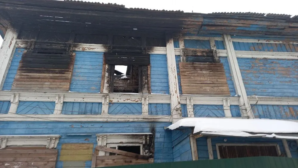 В Ярославле руины горевшего дома-памятника изъяли у очередного собственника