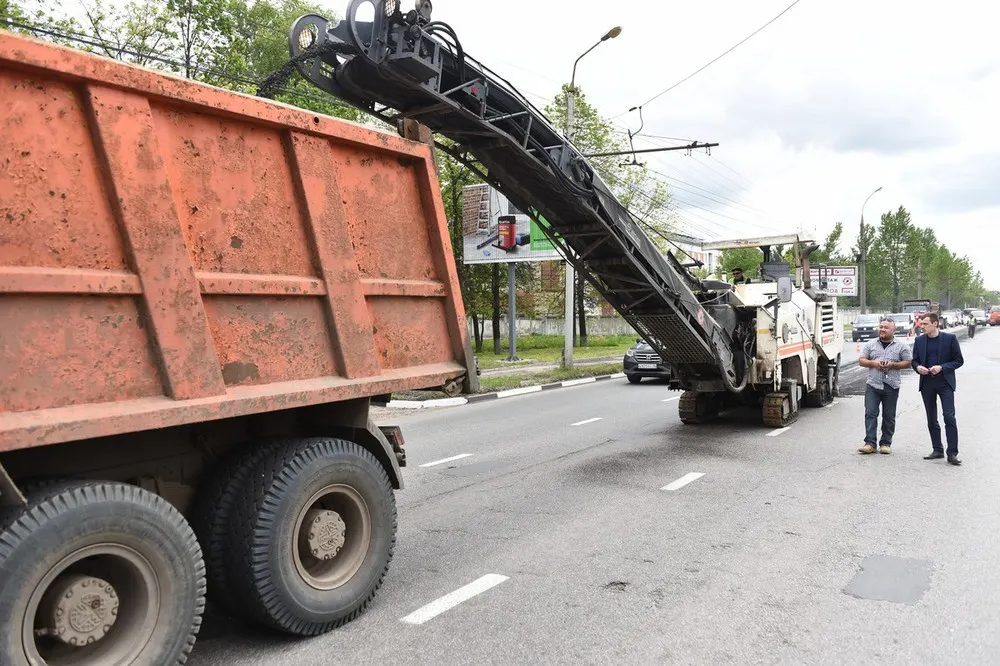 В Ярославле проверили гарантийный ремонт проспекта Октября