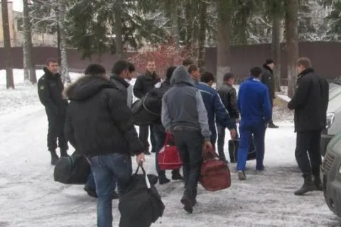 18 человек выдворено из СУВСИГ Ярославской области