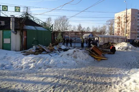 В Ярославле еще один собственник демонтировал «алкогольный» ларек