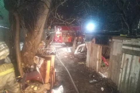 В Ярославле при пожаре в сарае погибли три человека