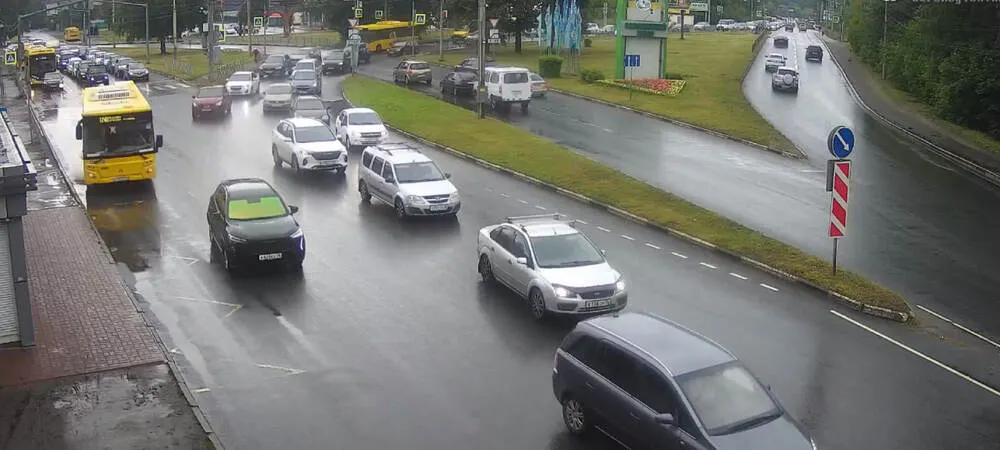 Заволжскую пробку в Ярославле предложили победить реверсом