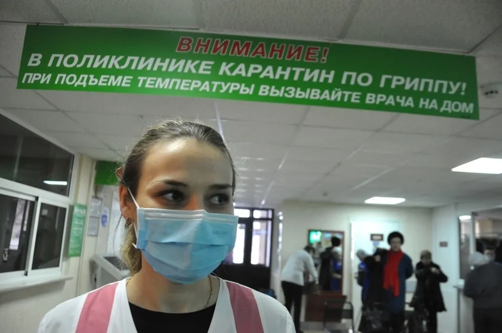 В Ярославской области рекомендовали соблюдать масочный режим