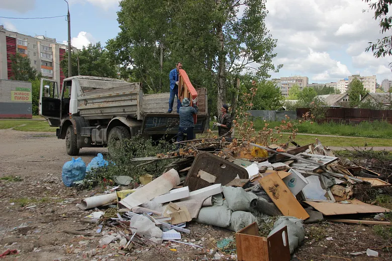 Очередную свалку бытовых отходов ликвидировали в Ярославле